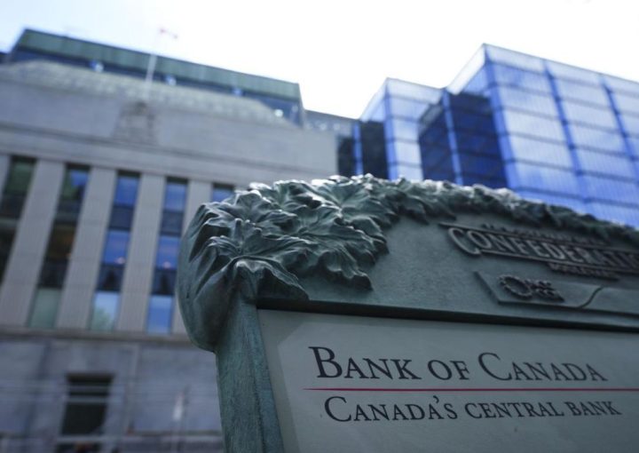 Sign with Bank of Canada written on it